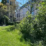 Apartment-Erich Am Park-Rabet