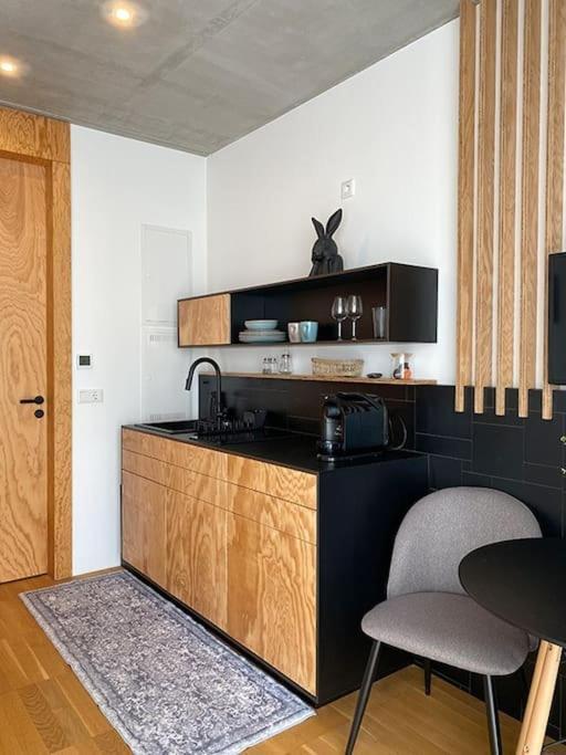 Apartment-erich Am Park-rabet Apartment *
